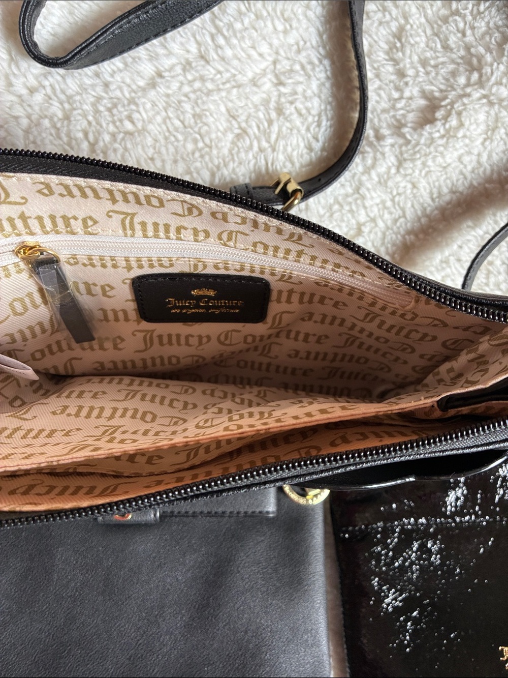 Juicy Couture 3 Piece Bag Set - Picture 4 of 5